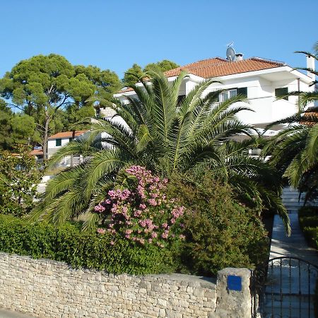 Villa Bunta Sutivan Εξωτερικό φωτογραφία