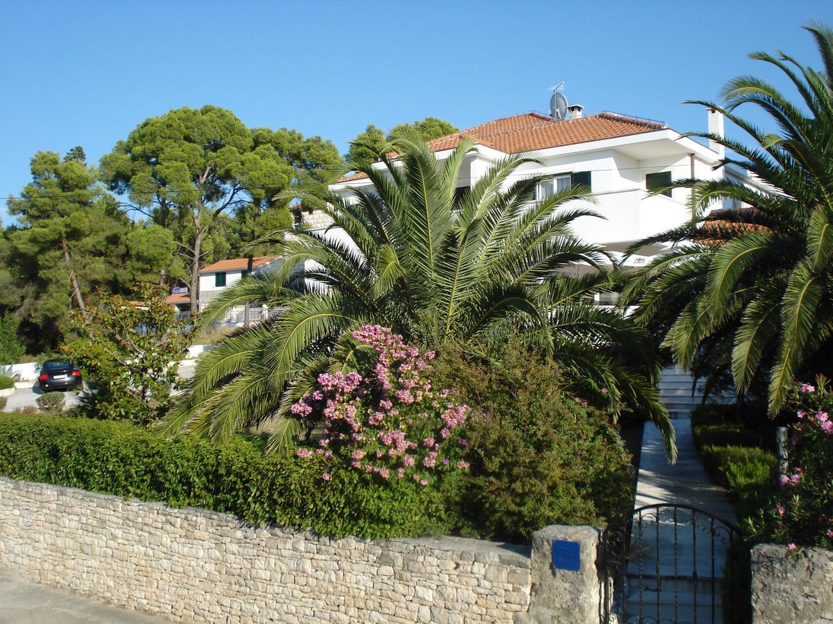 Villa Bunta Sutivan Εξωτερικό φωτογραφία
