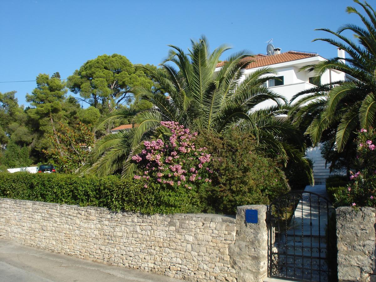 Villa Bunta Sutivan Εξωτερικό φωτογραφία